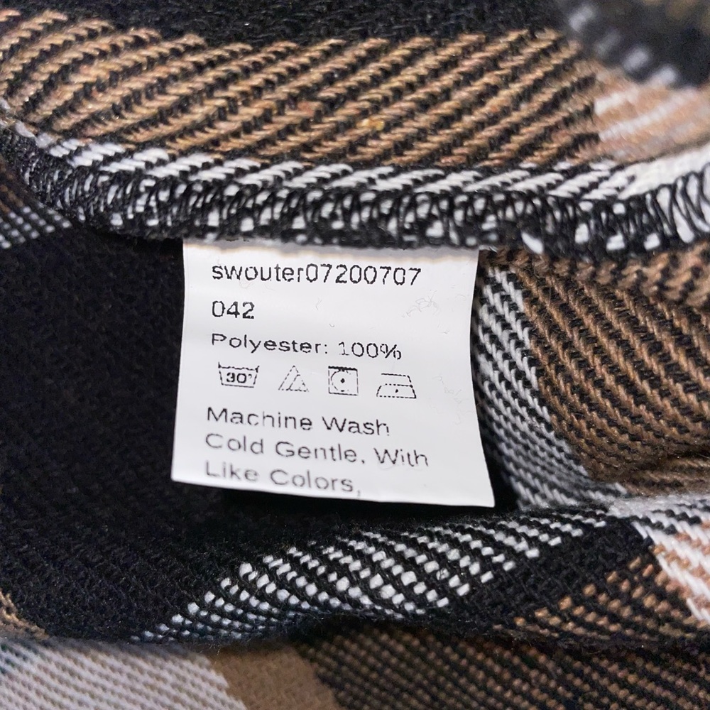 Amazon No-Name Shacket - Picture 3 of 4